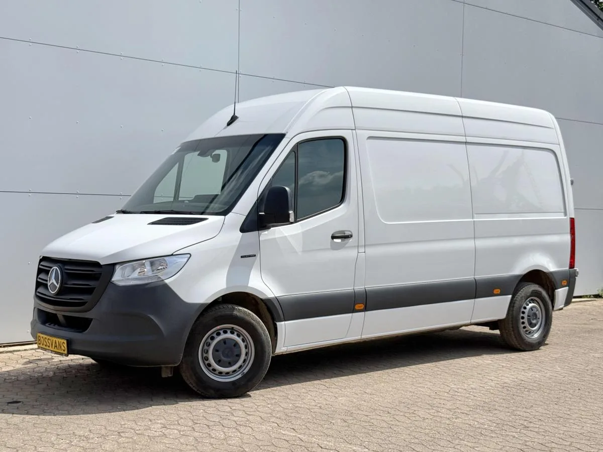Mercedes-Benz eSprinter (2022) — foto 1