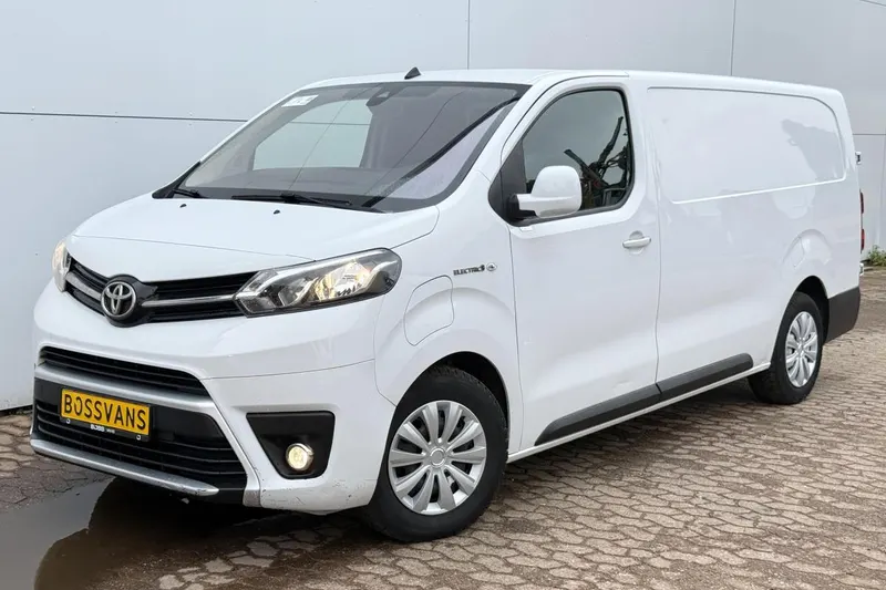Toyota Proace (2023)