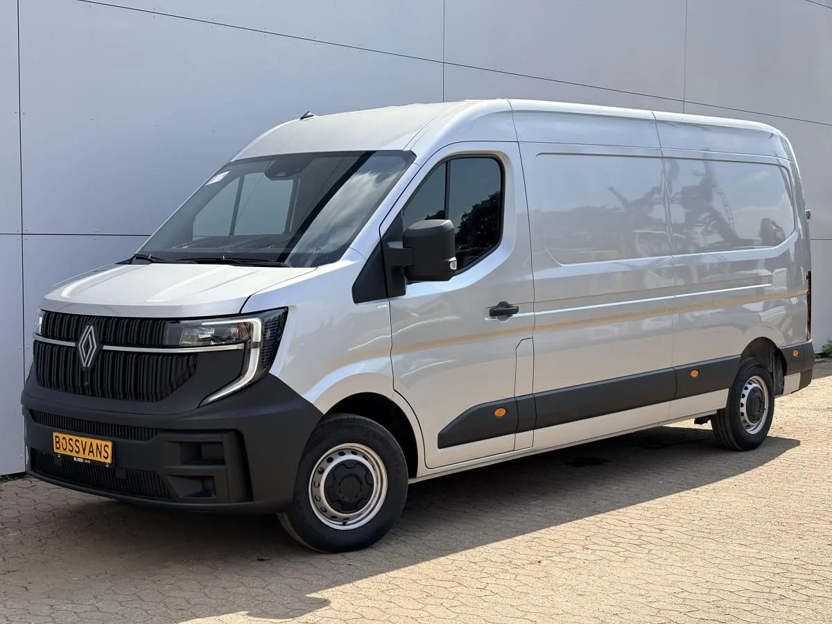 Renault Master (2024) — foto 1