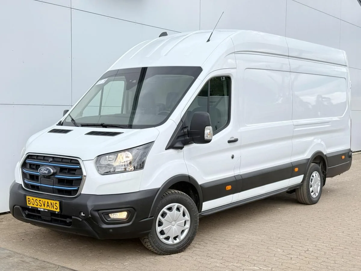 Ford E transit (2023) — foto 1