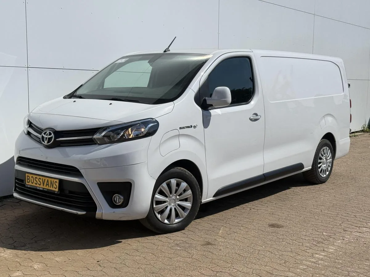 Toyota Proace (2023) — foto 1