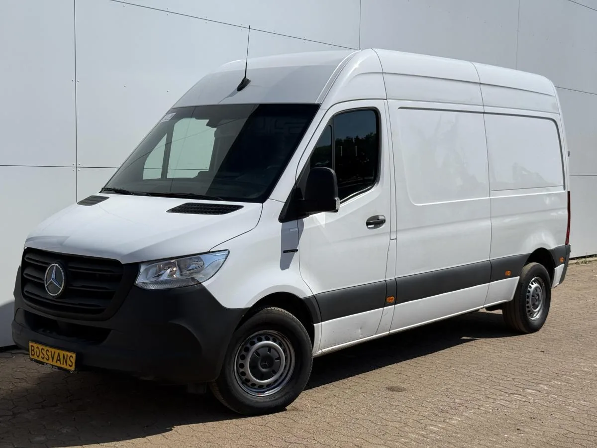 Mercedes-Benz eSprinter (2022) — foto 1