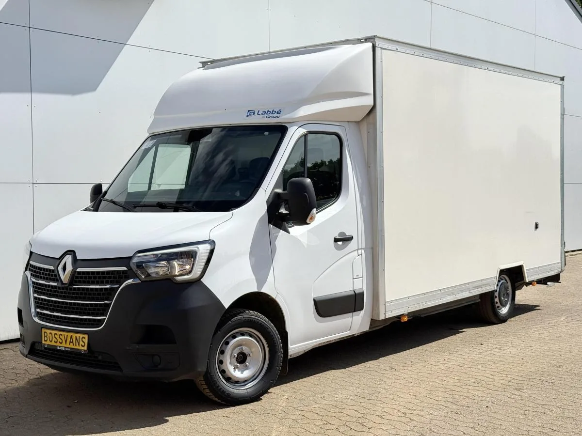Renault Master (2023) — foto 1