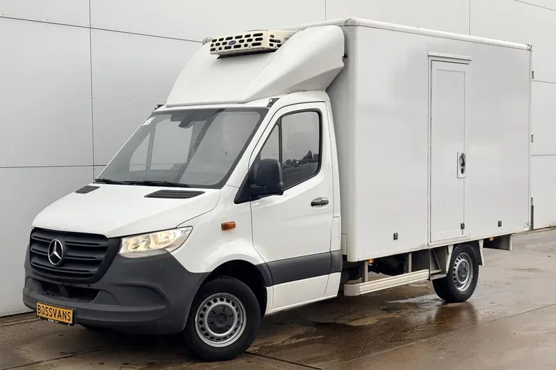 Mercedes-Benz Sprinter (2023)