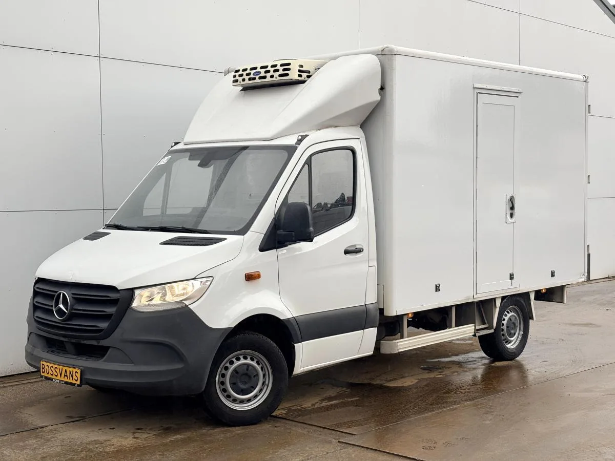 Mercedes-Benz Sprinter (2023) — foto 1