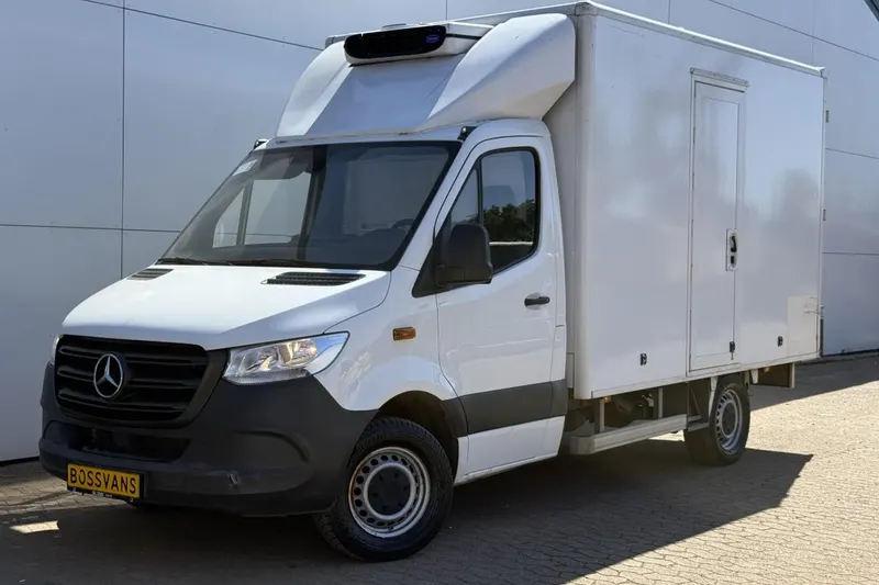 Mercedes-Benz Sprinter (2023)