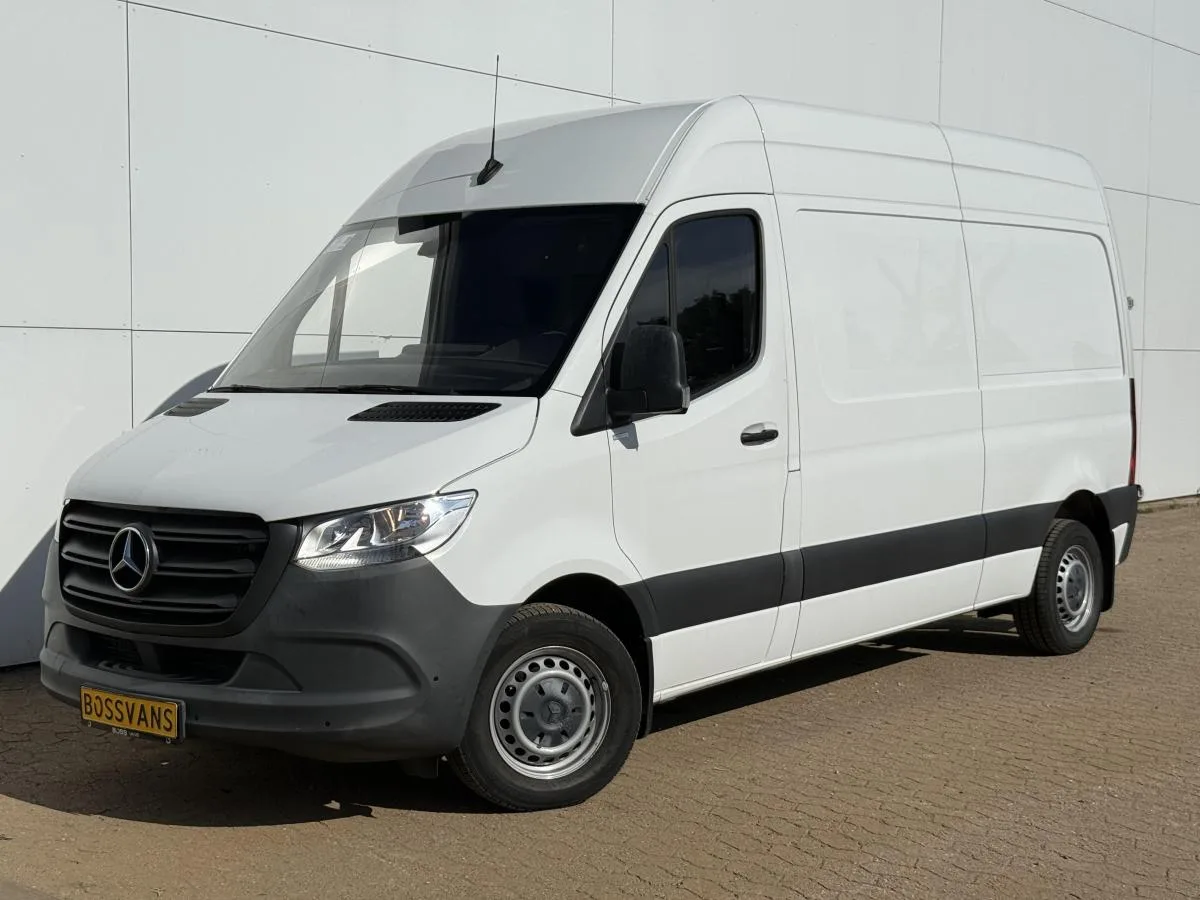 Mercedes-Benz Sprinter (2022) — foto 1