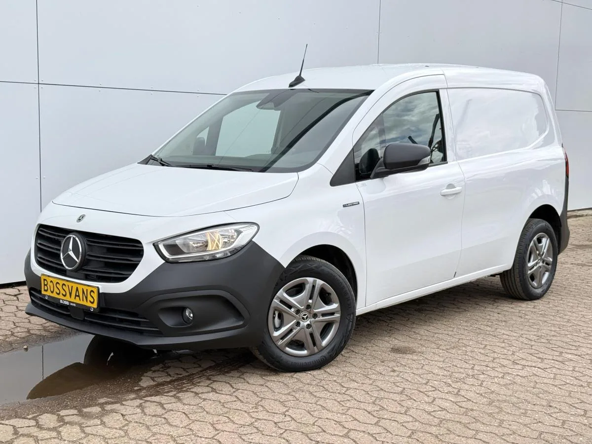 Mercedes-Benz pro (2026) — foto 1