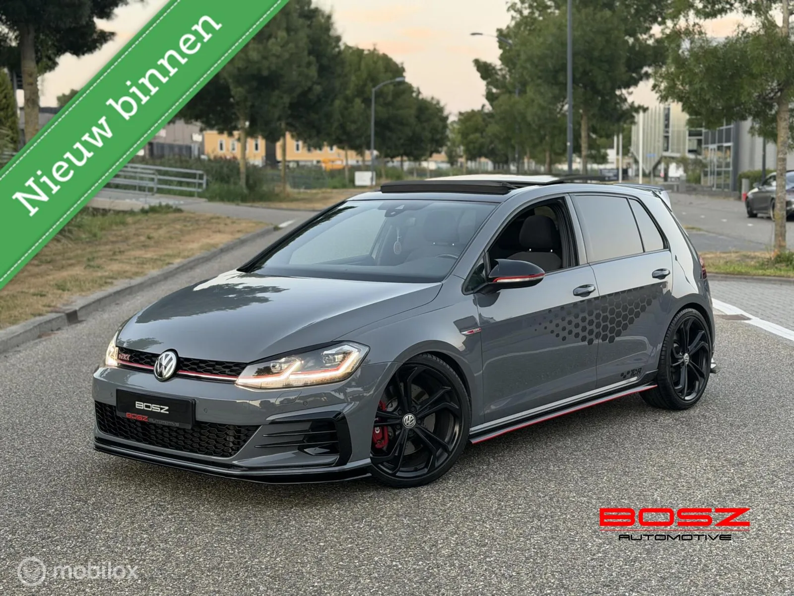 Volkswagen Golf (2019) — foto 1