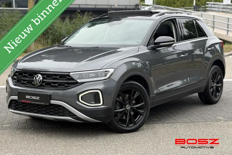 Volkswagen T-Roc (2023)
