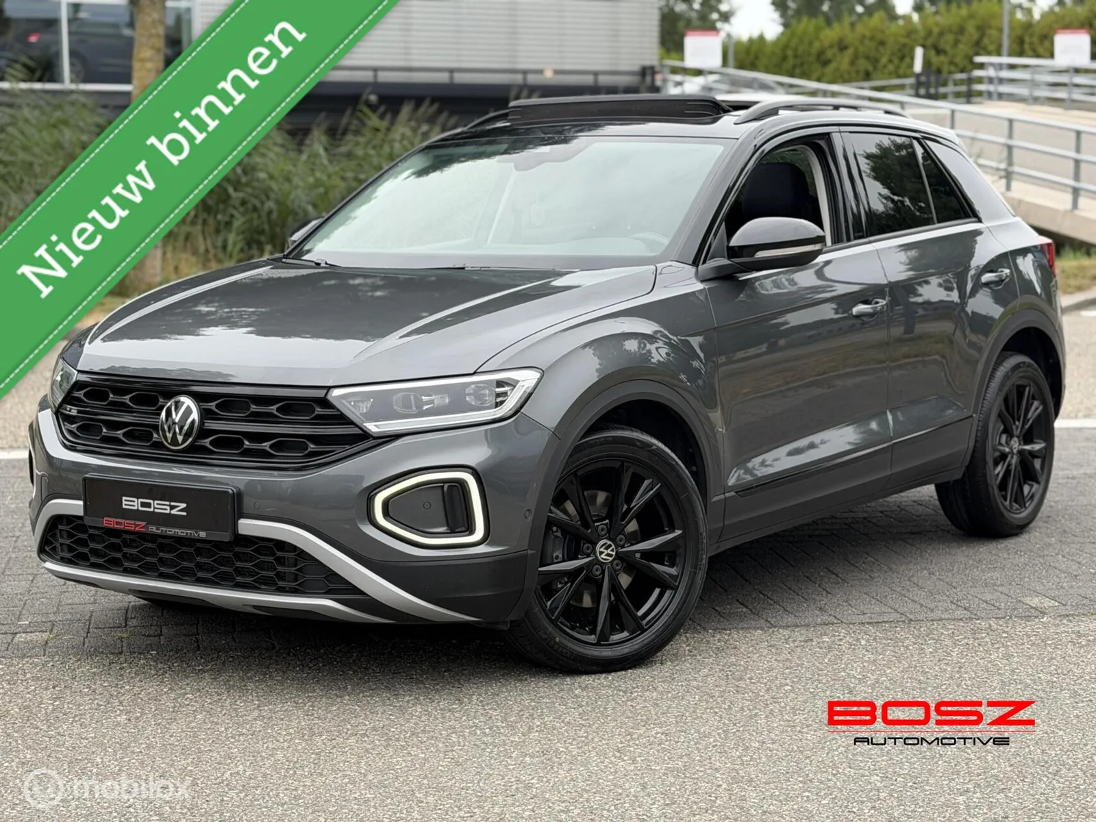 Volkswagen T-Roc (2023) — foto 1