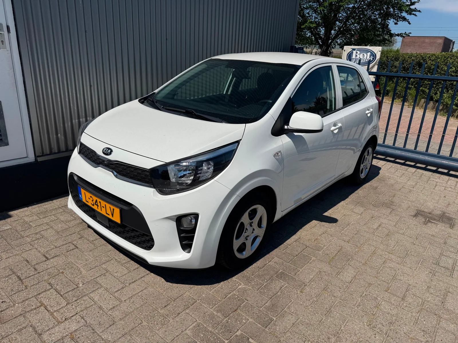 Kia Picanto (2021) — foto 1