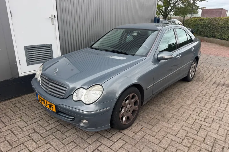 Mercedes-Benz C-Klasse (2005)