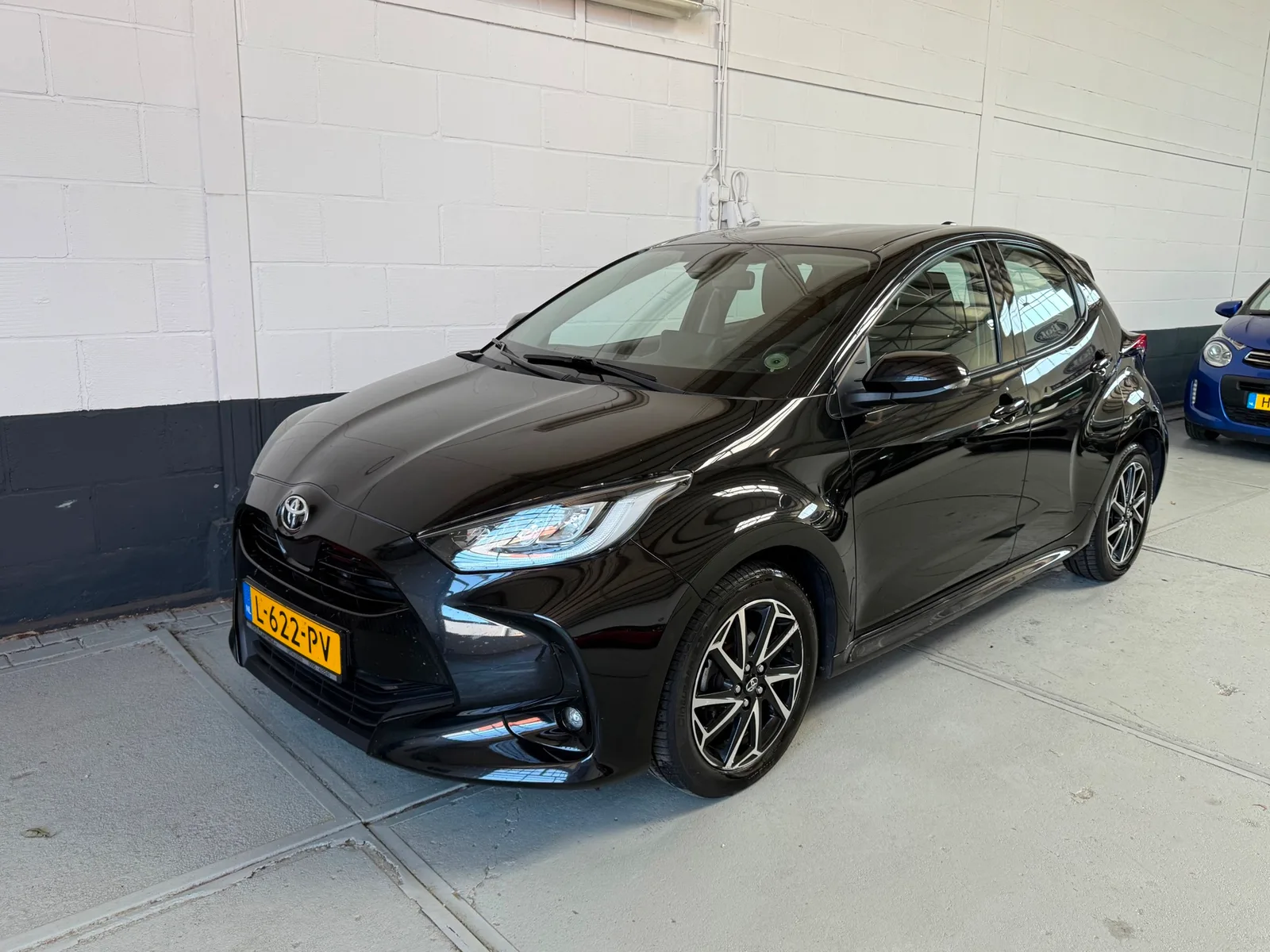 Toyota Yaris (2021) — foto 1