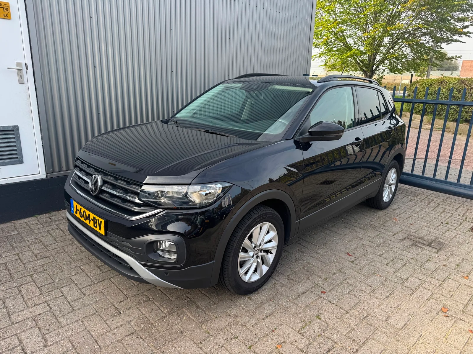 Volkswagen T-Cross (2020) — foto 1
