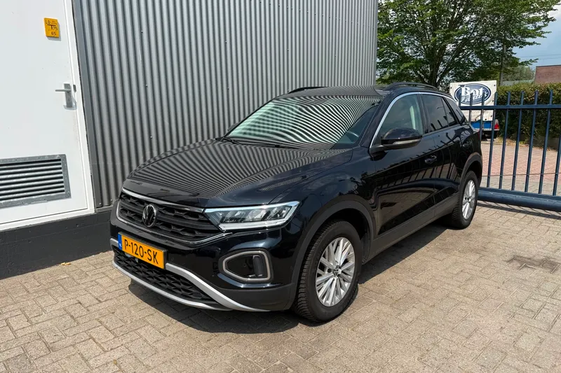 Volkswagen T-Roc (2022)