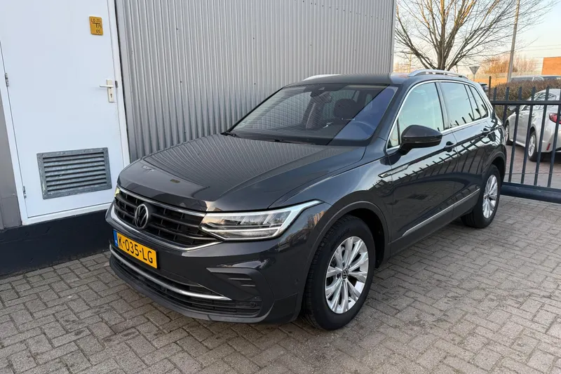 Volkswagen Tiguan (2021)