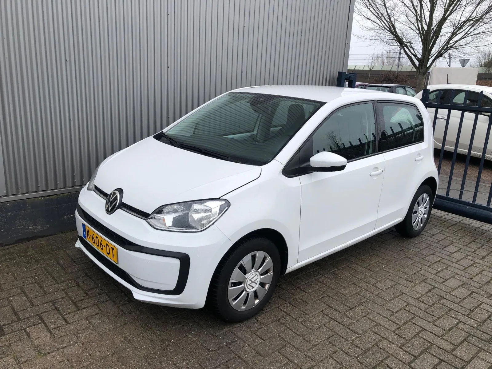Volkswagen Up! (2020) — foto 1