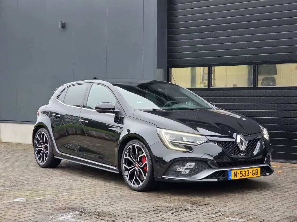 Renault Mégane (2018) — foto 1