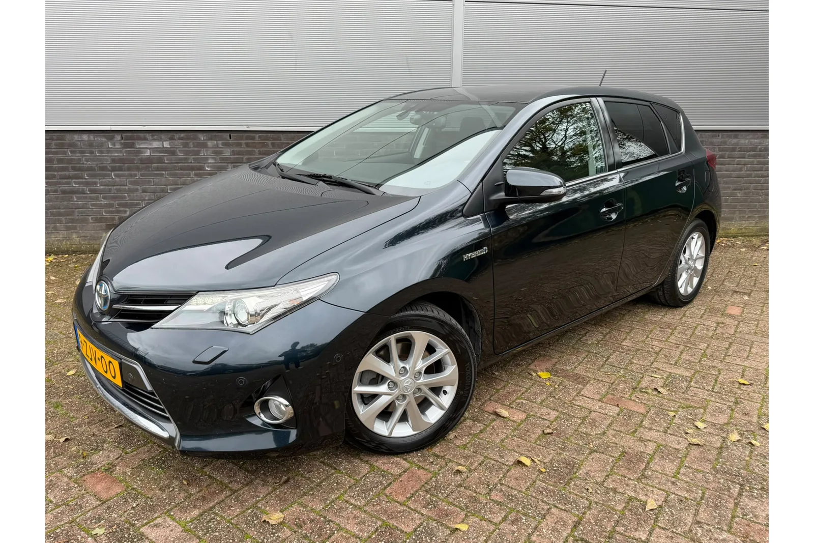 Toyota Auris (2015) — foto 1
