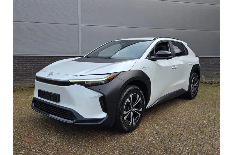 Toyota bZ4X (2025)