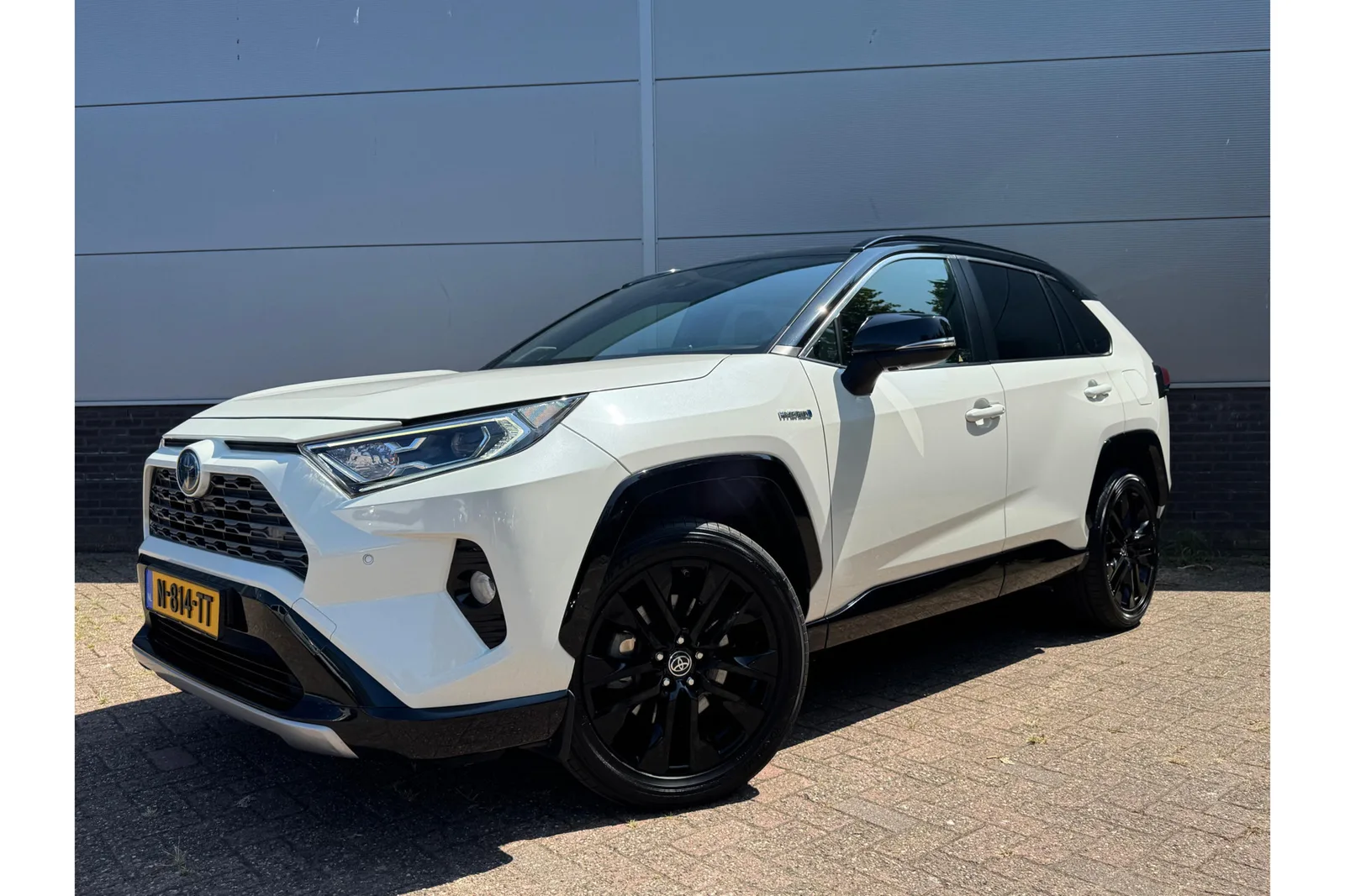 Toyota RAV4 (2022) — foto 1