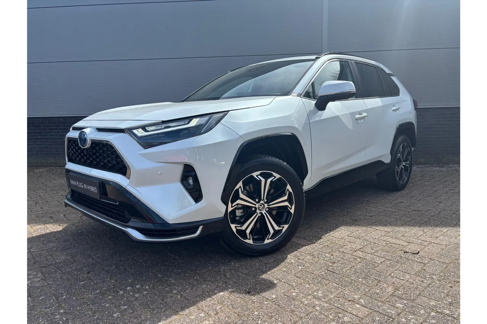 Toyota RAV4 (2025) — foto 1