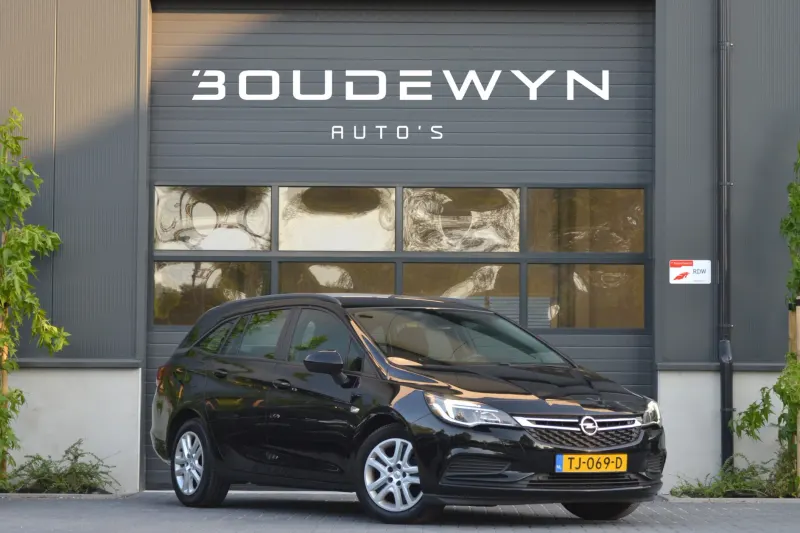 Opel Astra Sports Tourer (2018)