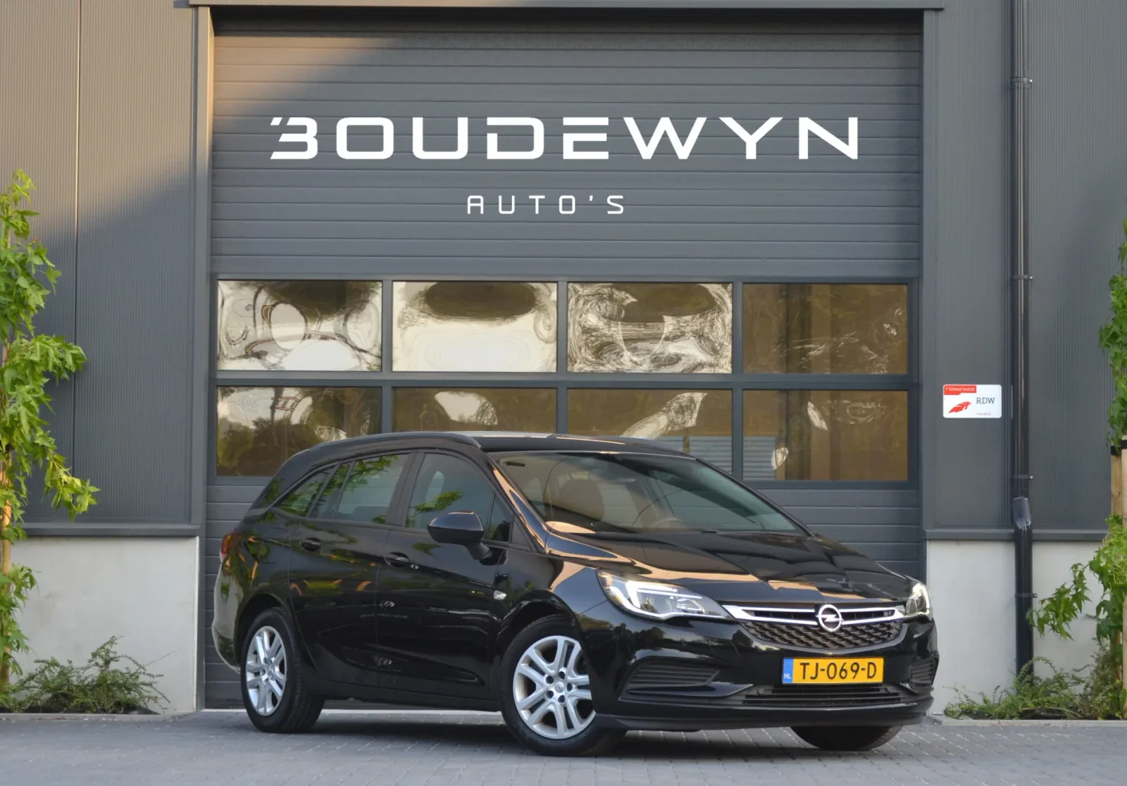 Opel Astra Sports Tourer (2018) — foto 1