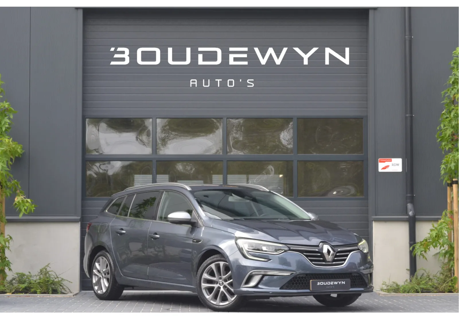 Renault Mégane (2017) — foto 1