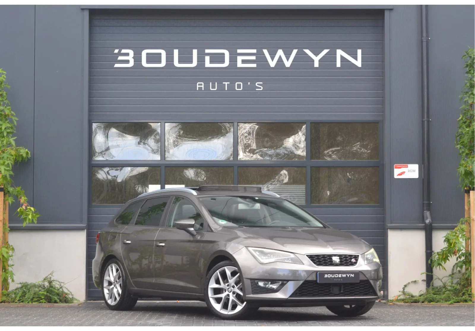 SEAT Leon (2013) — foto 1