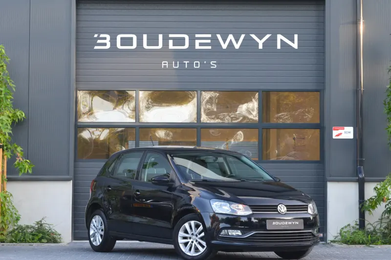 Volkswagen Polo (2015)