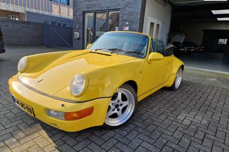 Porsche 911 (1982)