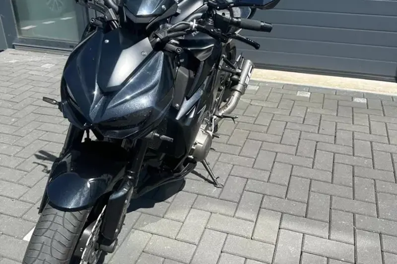 Kawasaki Z1000 (2015)