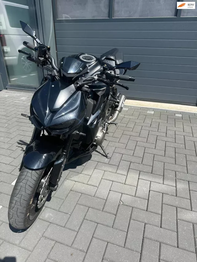 Kawasaki Z1000 (2015) — foto 1