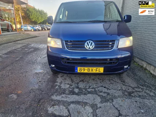 Volkswagen Transporter (2006) — foto 1
