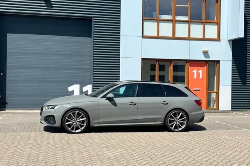 Audi A4 (2021)