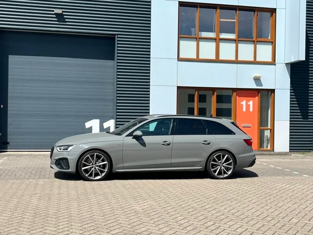 Audi A4 (2021) — foto 1