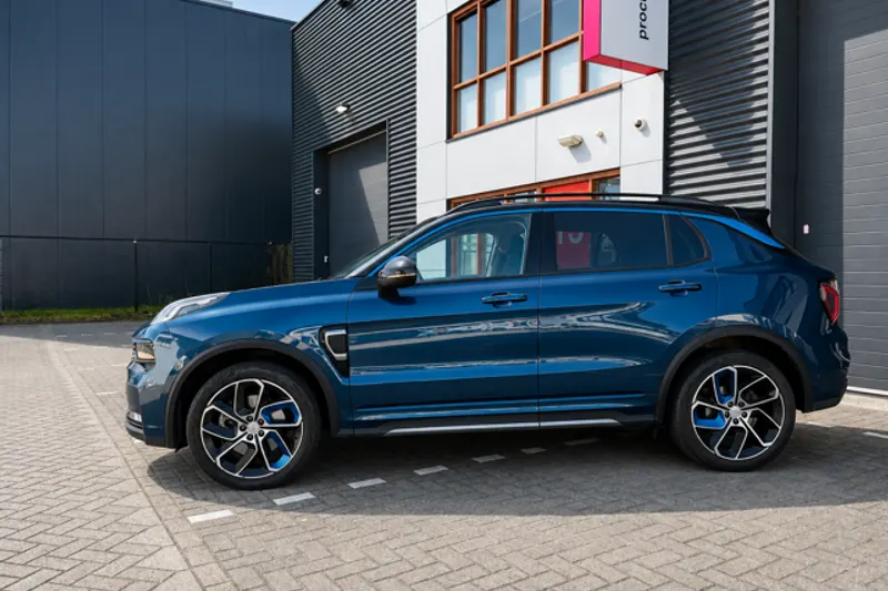Lynk & Co 01 (2022)