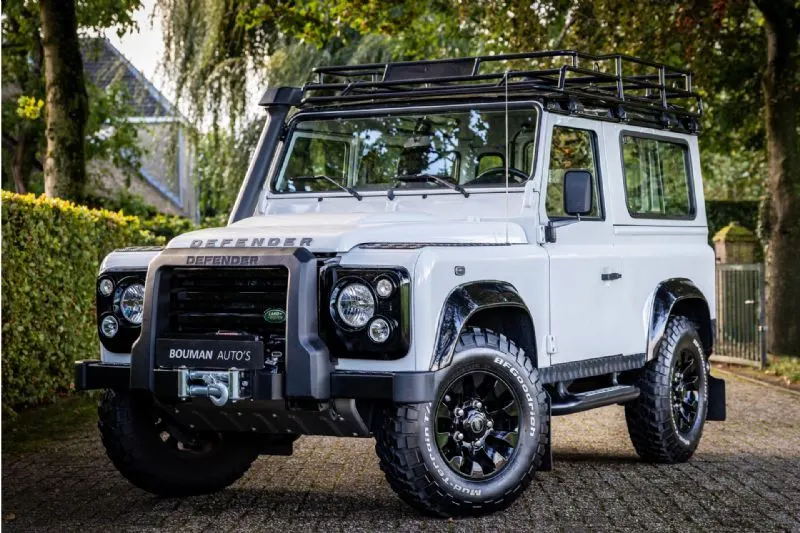 Land Rover Defender (2016)