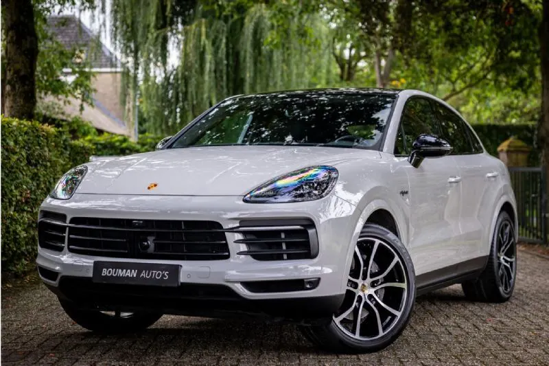 Porsche Cayenne Coupé (2023)