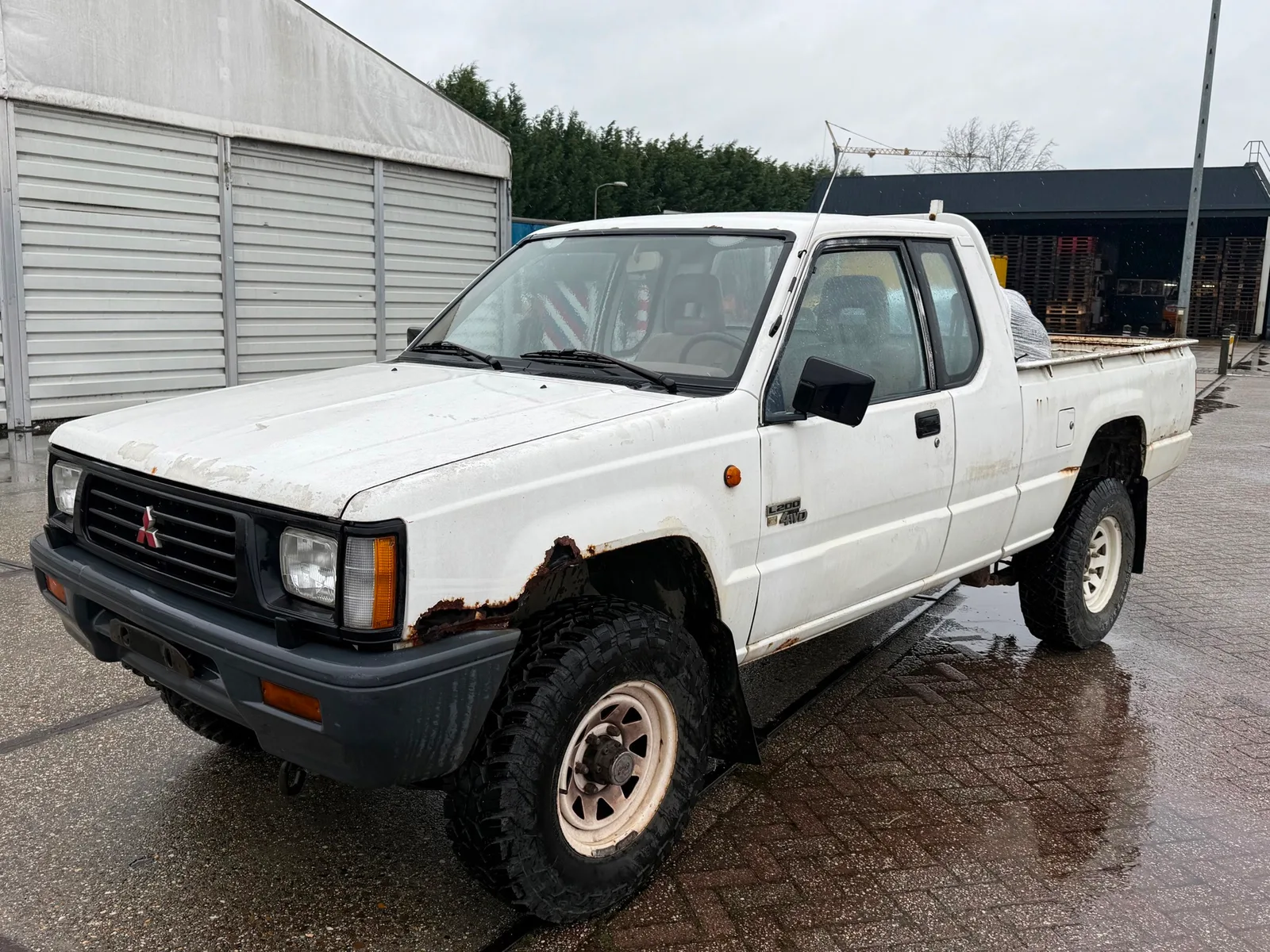 Mitsubishi L200 (1995) — foto 1