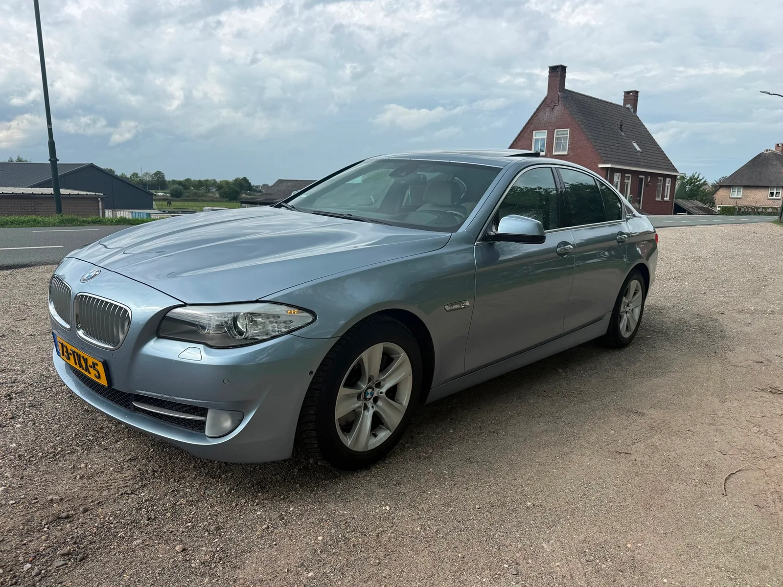 BMW 5-Serie (2012) — foto 1