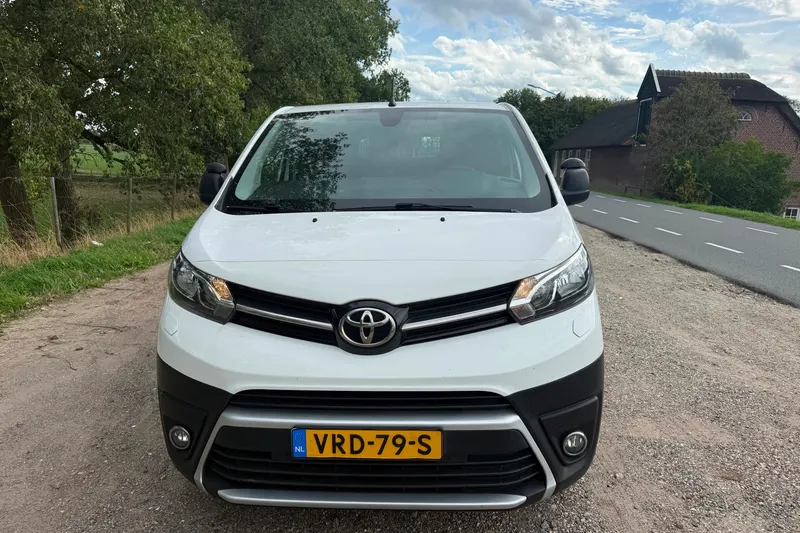 Toyota ProAce Worker (2020)