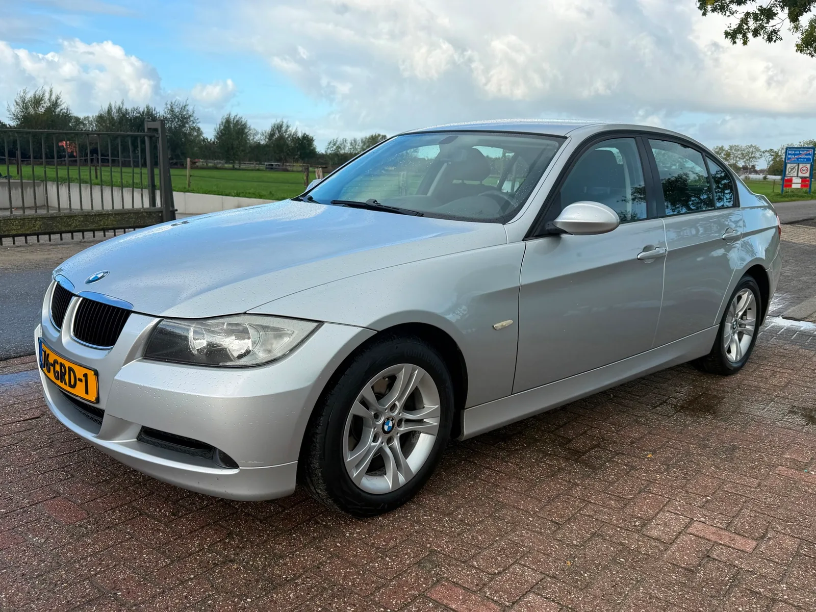 BMW 3-Serie (2008) — foto 1