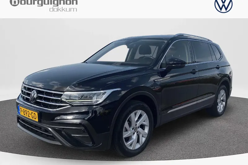 Volkswagen Tiguan (2022)