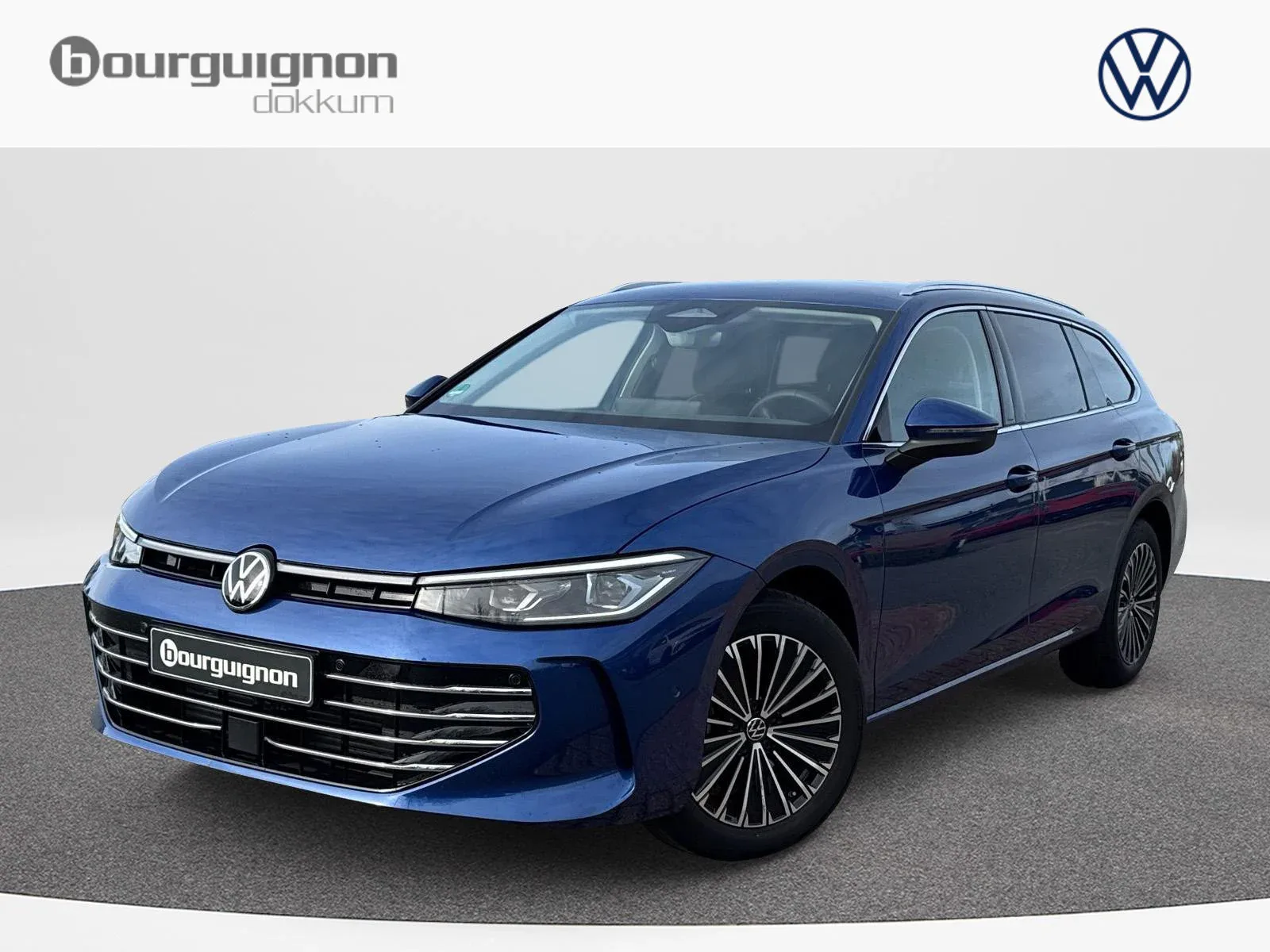 Volkswagen Passat (2025) — foto 1