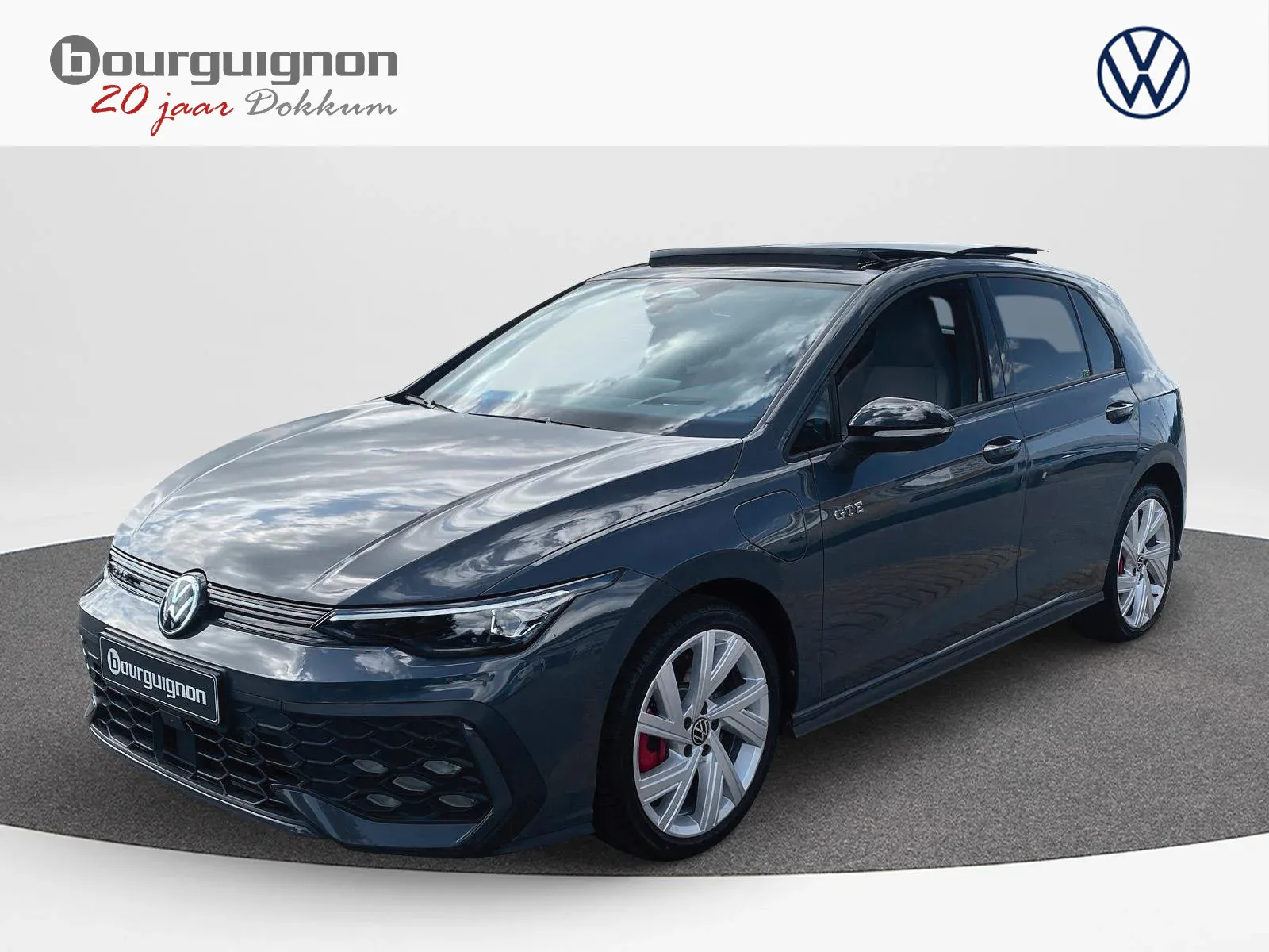 Volkswagen Golf (2025) — foto 1