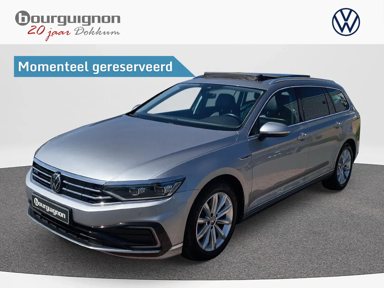 Volkswagen Passat (2023) — foto 1