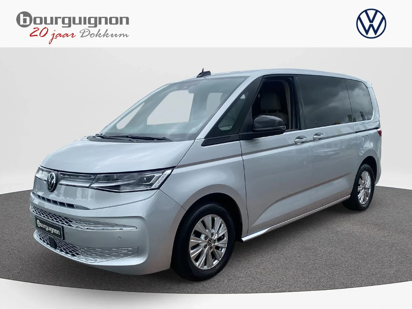 Volkswagen Multivan (2023) — foto 1